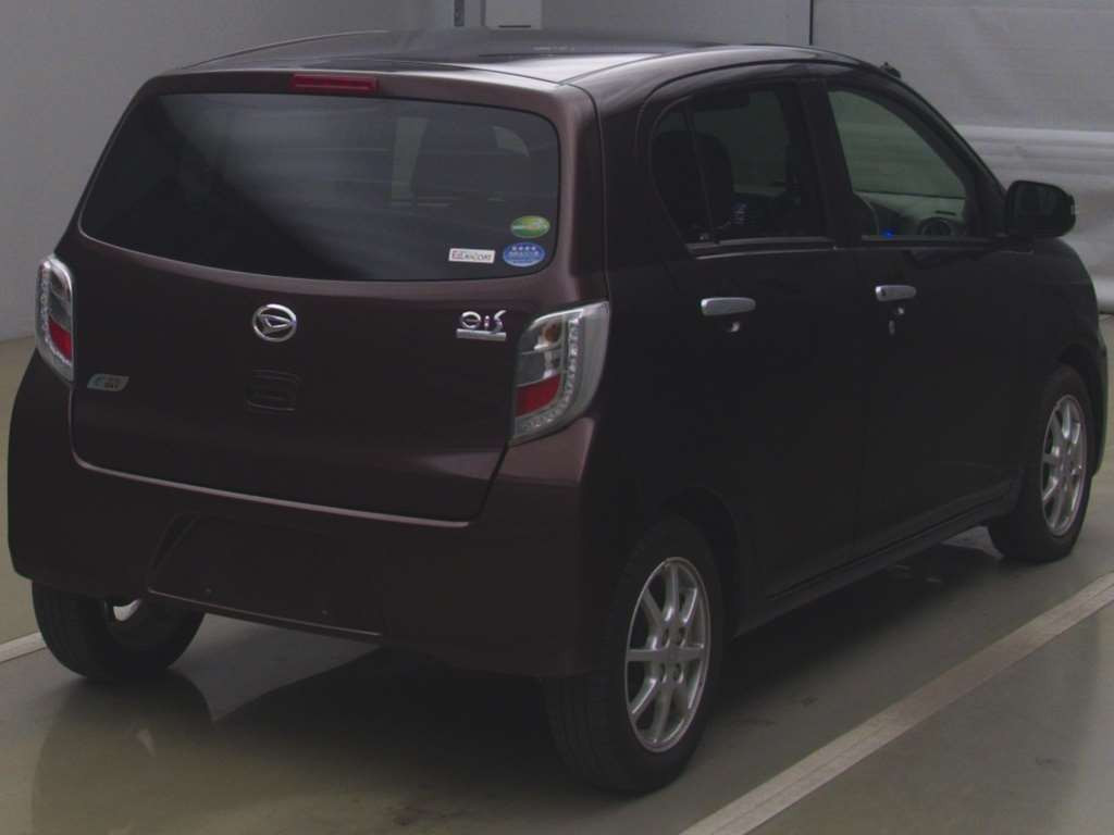 2014 Daihatsu Mira es LA300S[1]