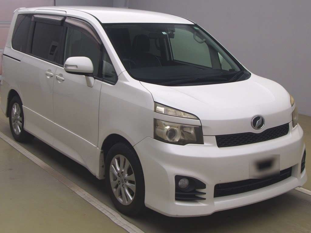 2010 Toyota Voxy ZRR70W[2]