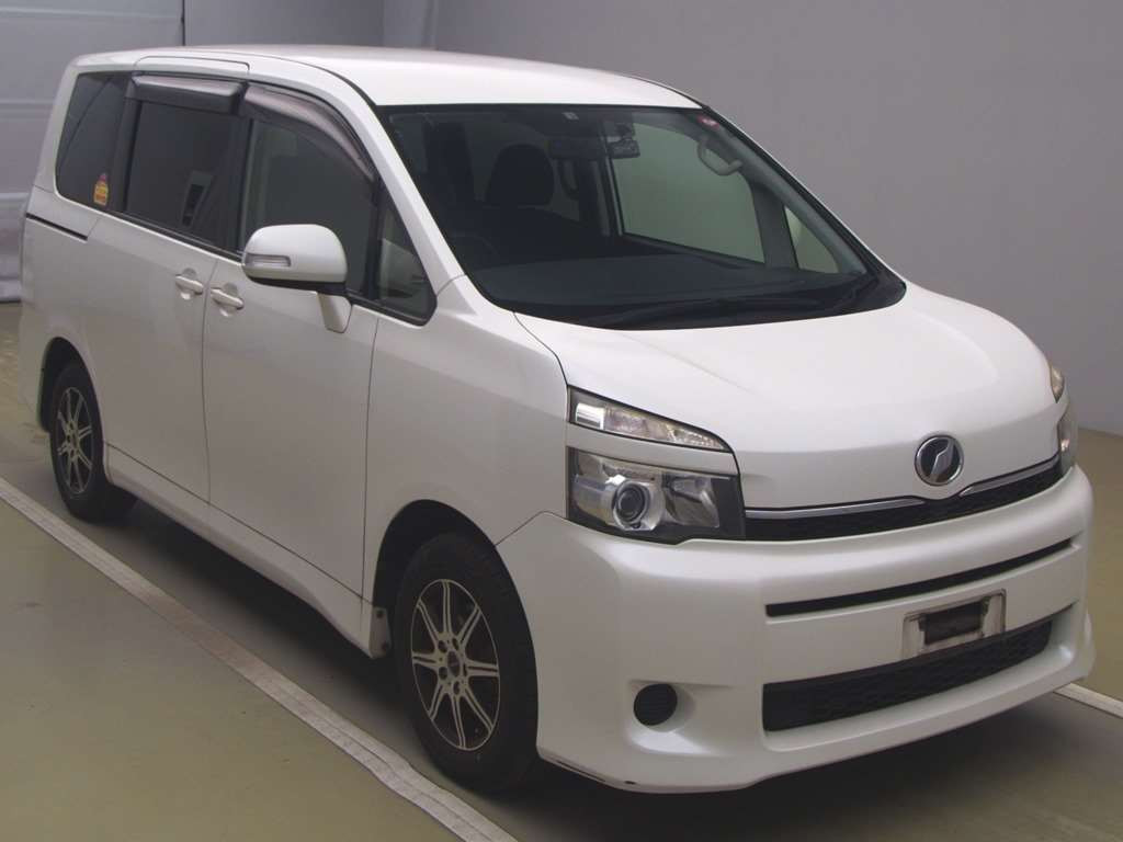 2012 Toyota Voxy ZRR70G[2]