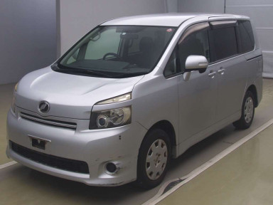 2007 Toyota Voxy