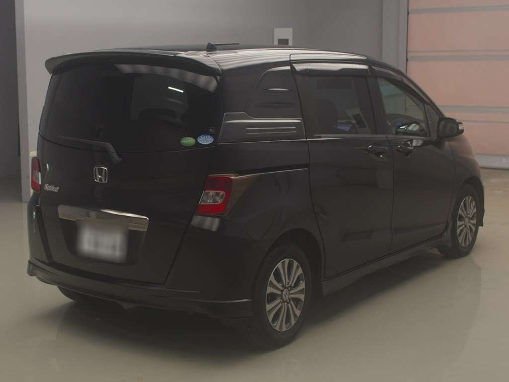 2014 Honda Freed Spike GB3[1]