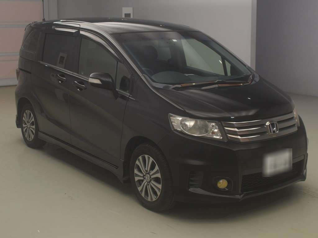 2014 Honda Freed Spike GB3[2]