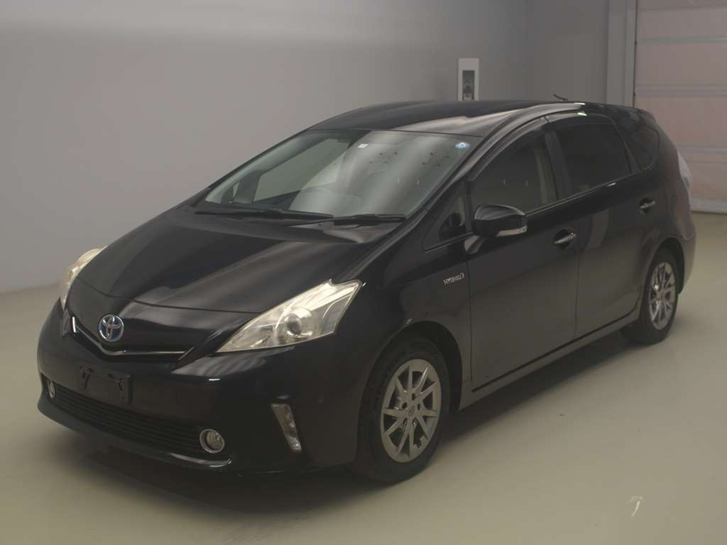 2013 Toyota Prius alpha ZVW40W[0]