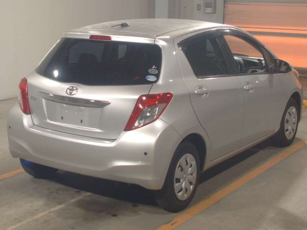 2012 Toyota Vitz KSP130[1]