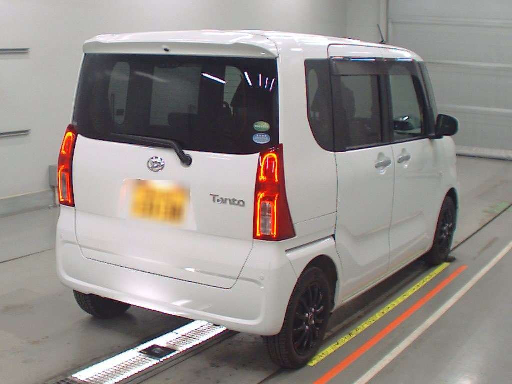 2019 Daihatsu Tanto LA650S[1]