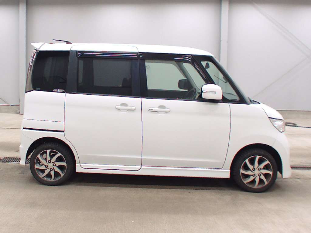 2010 Suzuki Palette SW MK21S[2]