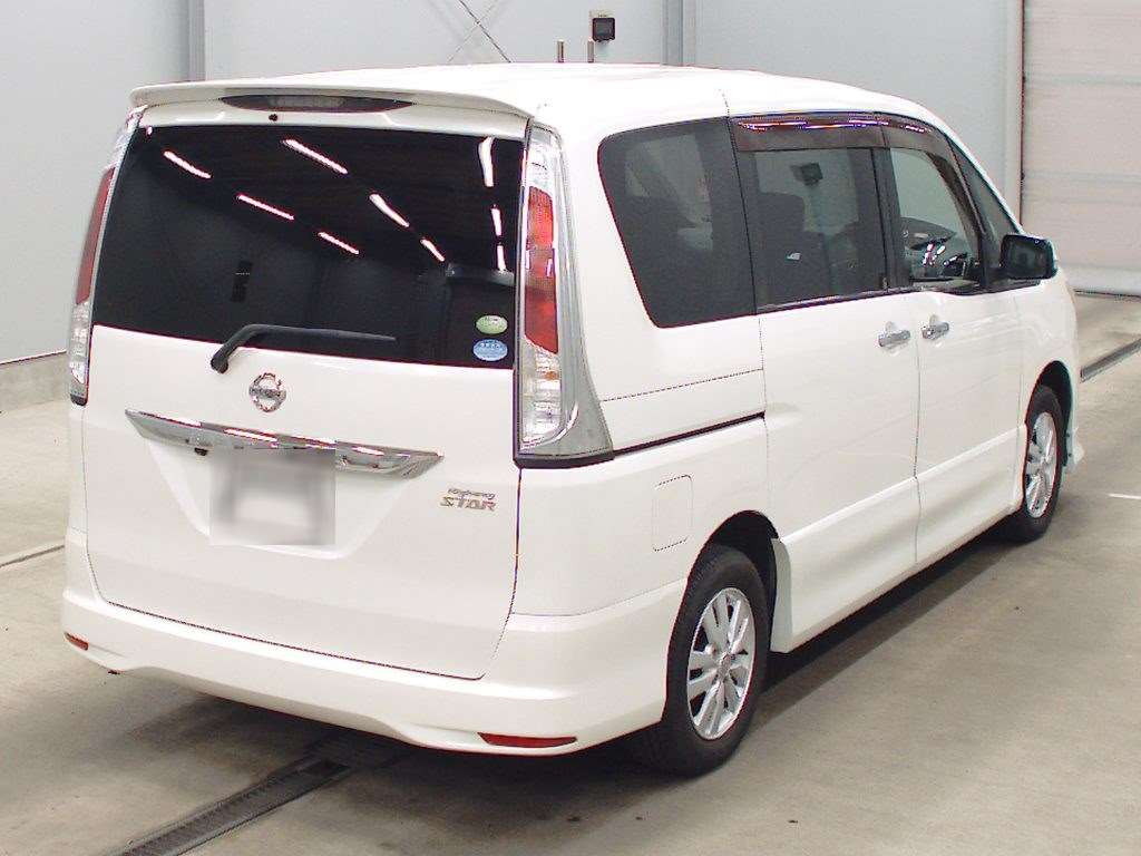 2011 Nissan Serena FNC26[1]