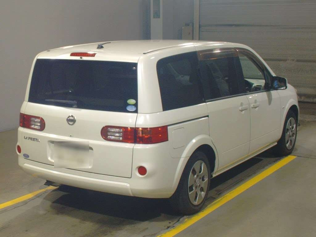 2009 Nissan Lafesta B30[1]