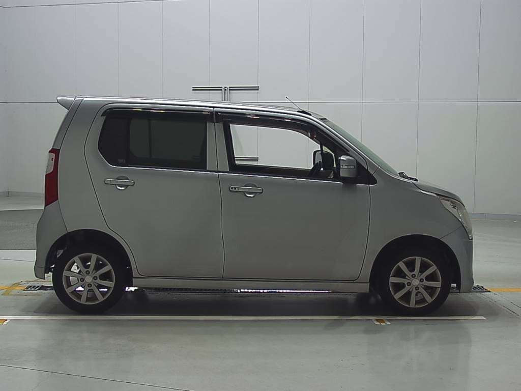 2014 Suzuki Wagon R MH34S[2]