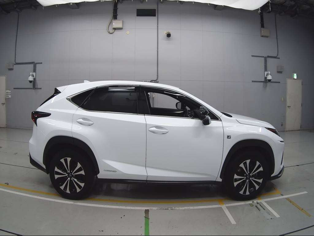 2017 Lexus NX AYZ15[2]