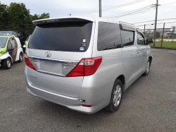 2011 Toyota Alphard