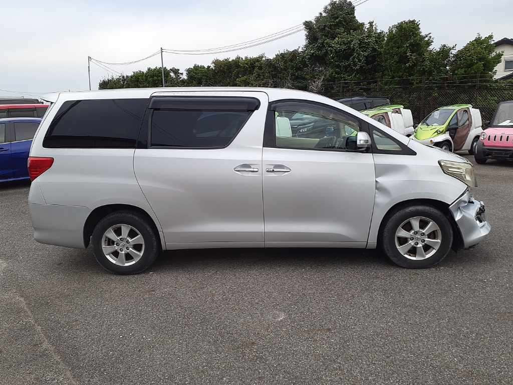 2011 Toyota Alphard ANH25W[2]