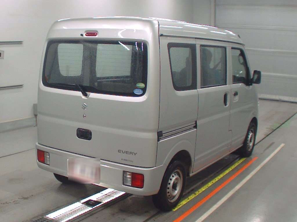 2016 Suzuki Every DA17V[1]