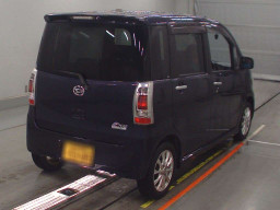 2011 Daihatsu Tanto exe