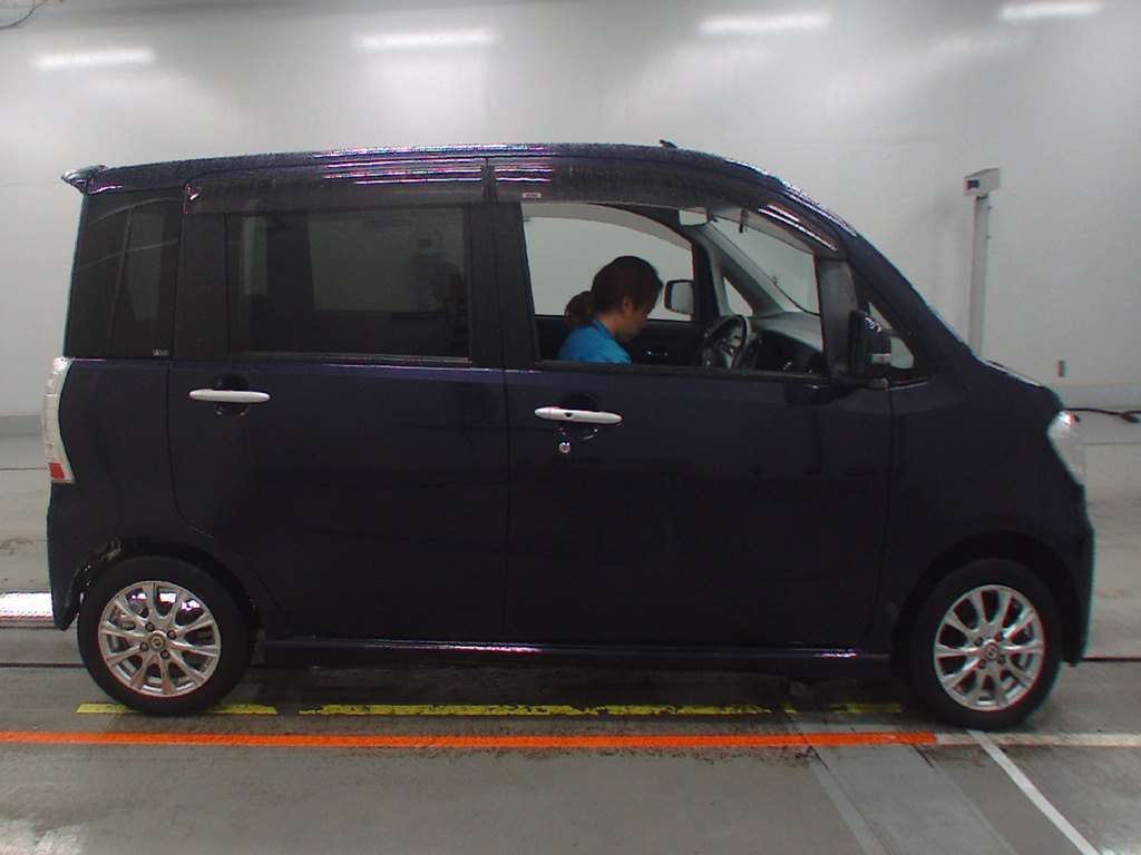 2011 Daihatsu Tanto exe L455S[2]