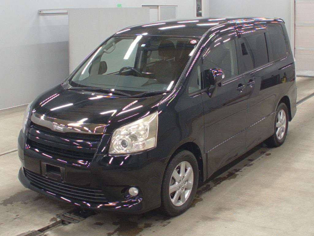 2010 Toyota Noah ZRR75W[0]