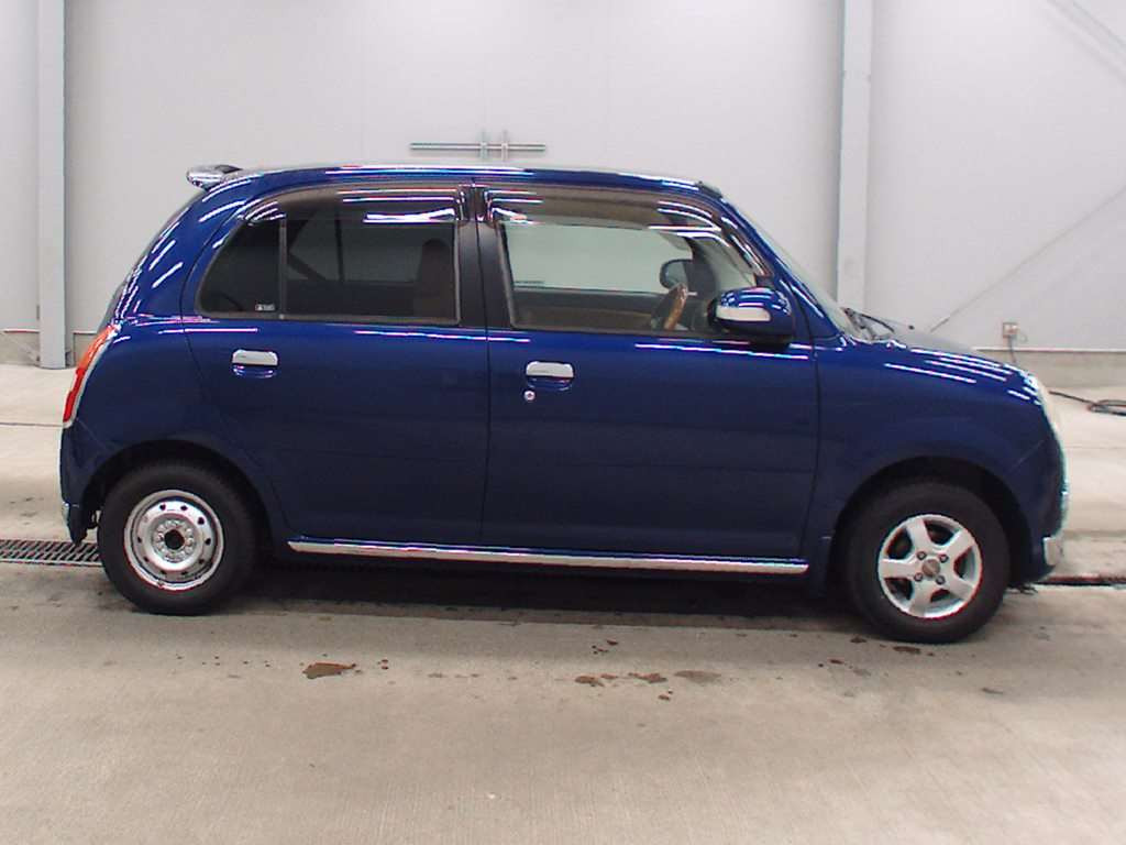 2007 Daihatsu Miragino L650S[2]