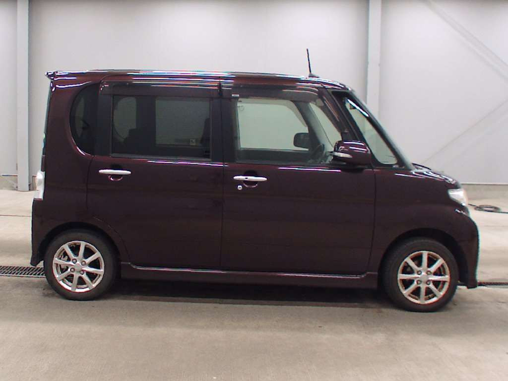 2012 Daihatsu Tanto Custom L385S[2]