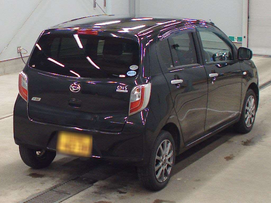 2011 Daihatsu Mira es LA300S[1]