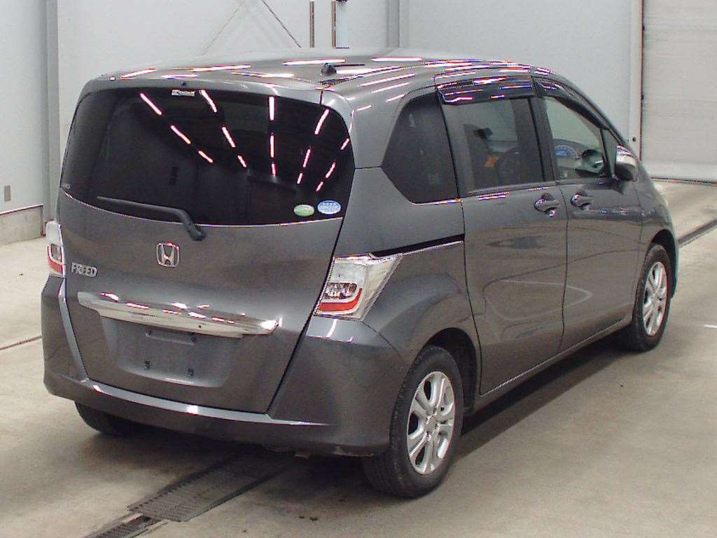 2012 Honda Freed GB4[1]