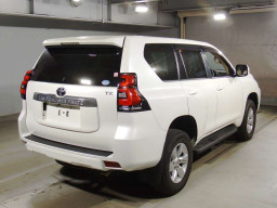 2020 Toyota Land Cruiser Prado