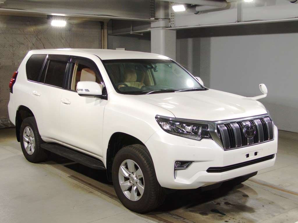 2020 Toyota Land Cruiser Prado TRJ150W[2]