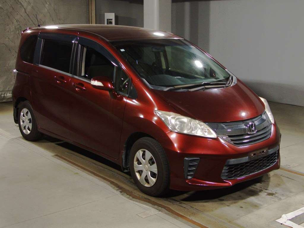 2014 Honda Freed GB3[2]