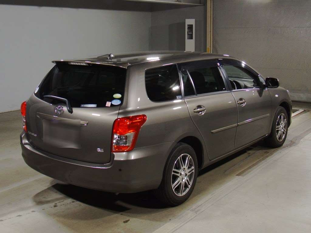 2011 Toyota Corolla Fielder NZE141G[1]