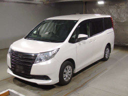 2015 Toyota Noah