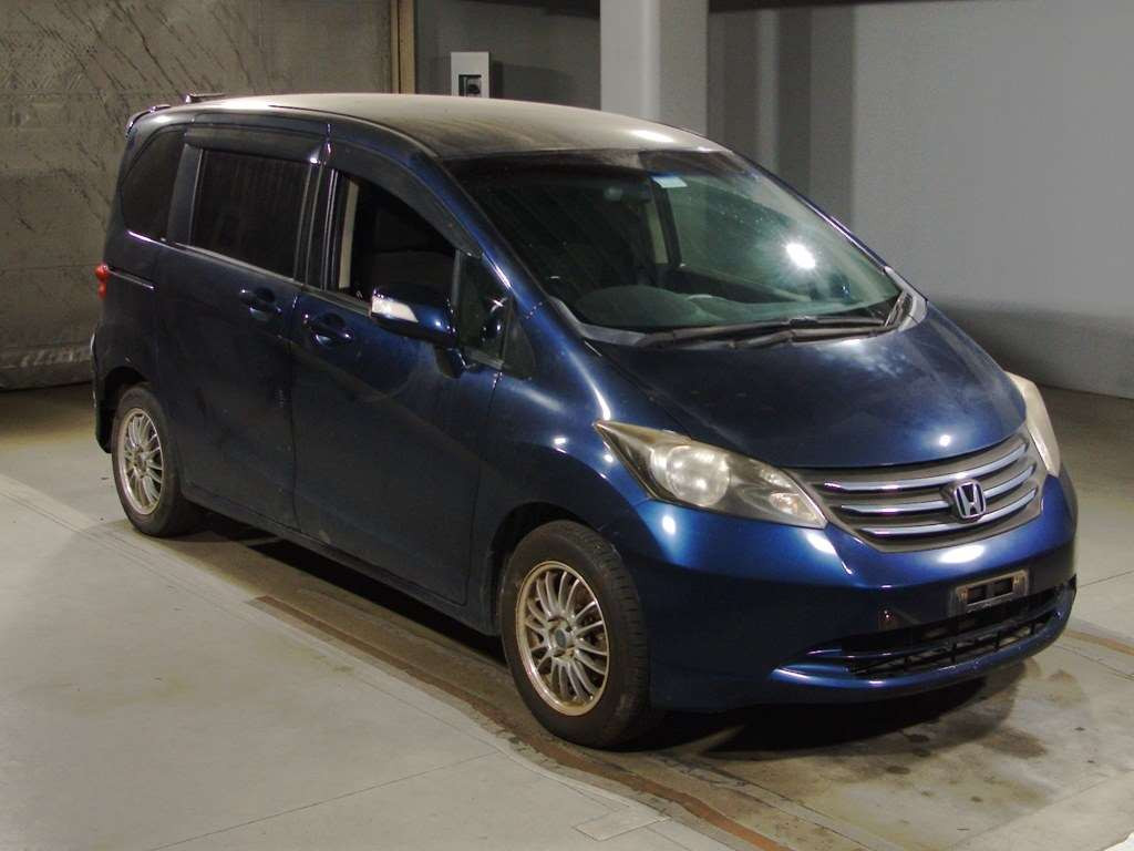 2011 Honda Freed GB3[2]