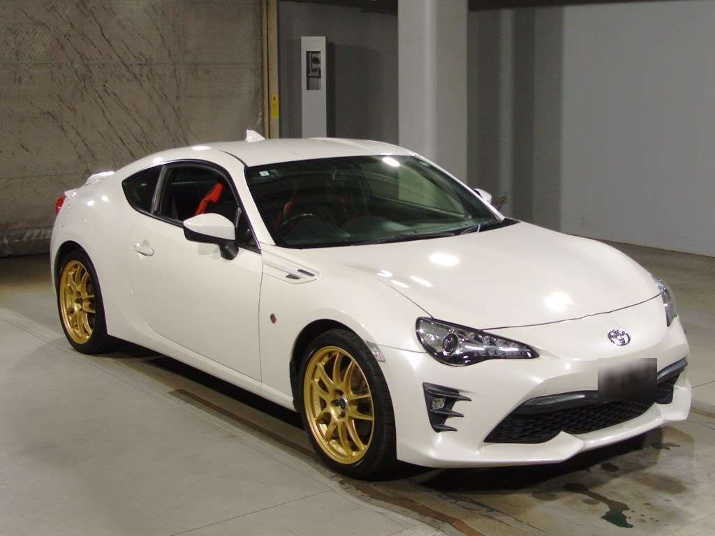 2017 Toyota 86 ZN6[2]