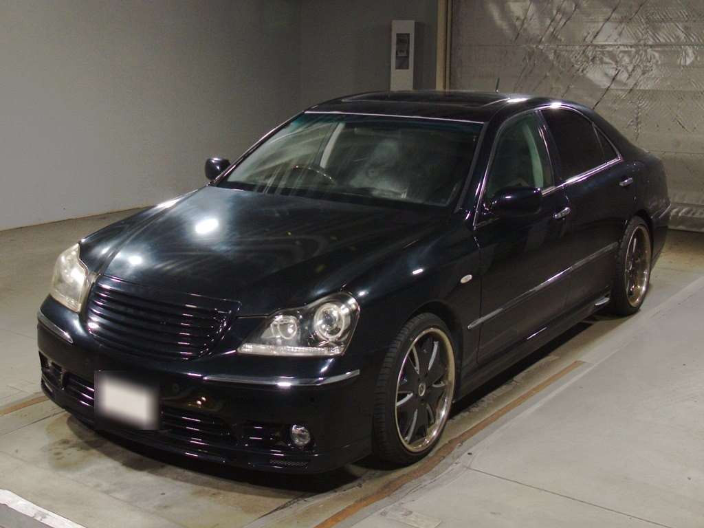 2004 Toyota Crown Majesta UZS186[0]