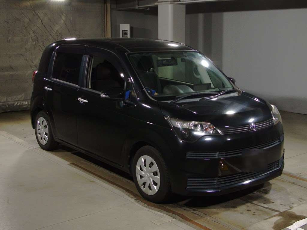 2014 Toyota Spade NCP141[2]