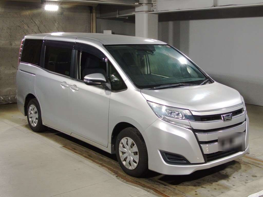 2017 Toyota Noah ZRR80G[2]