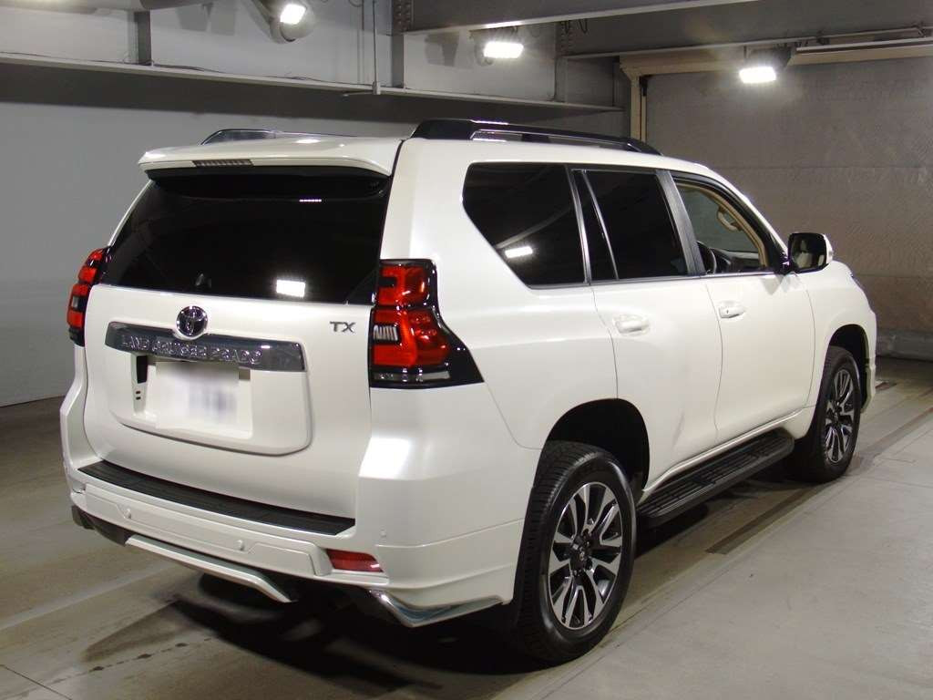 2023 Toyota Land Cruiser Prado TRJ150W[1]