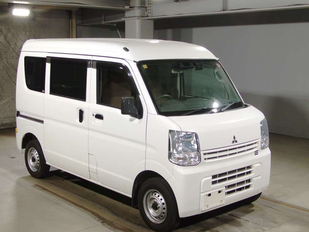 2019 Mitsubishi Minicab Van DS17V[2]