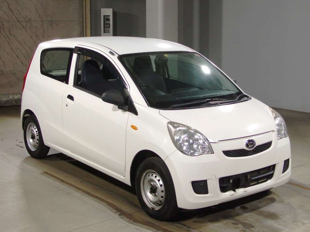 2014 Daihatsu Mira L275V[2]