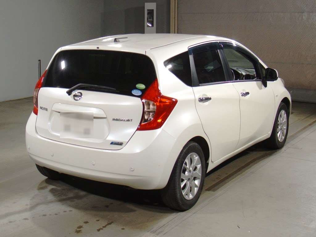 2014 Nissan Note E12[1]