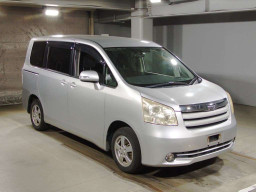 2008 Toyota Noah