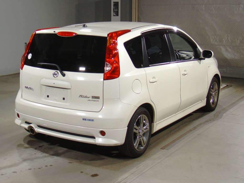 2008 Nissan Note E11[1]