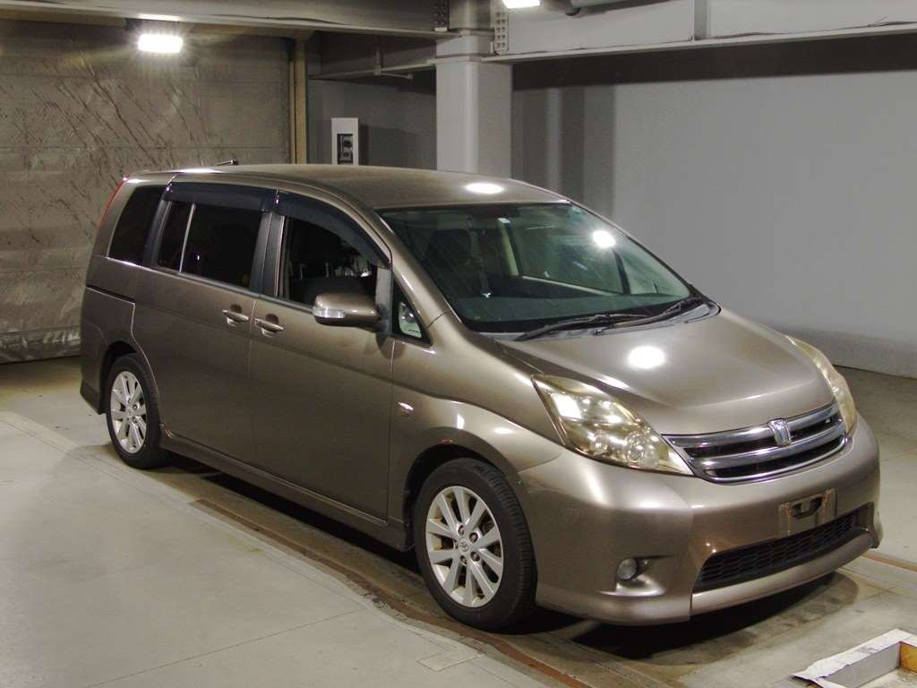 2008 Toyota Isis ANM10W[2]