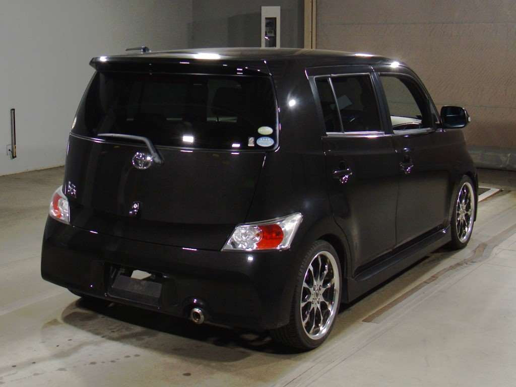 2009 Toyota bB QNC21[1]