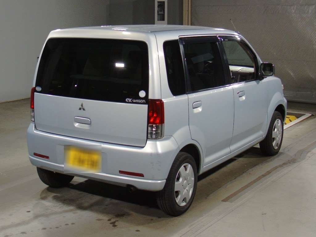 2002 Mitsubishi eK Wagon H81W[1]