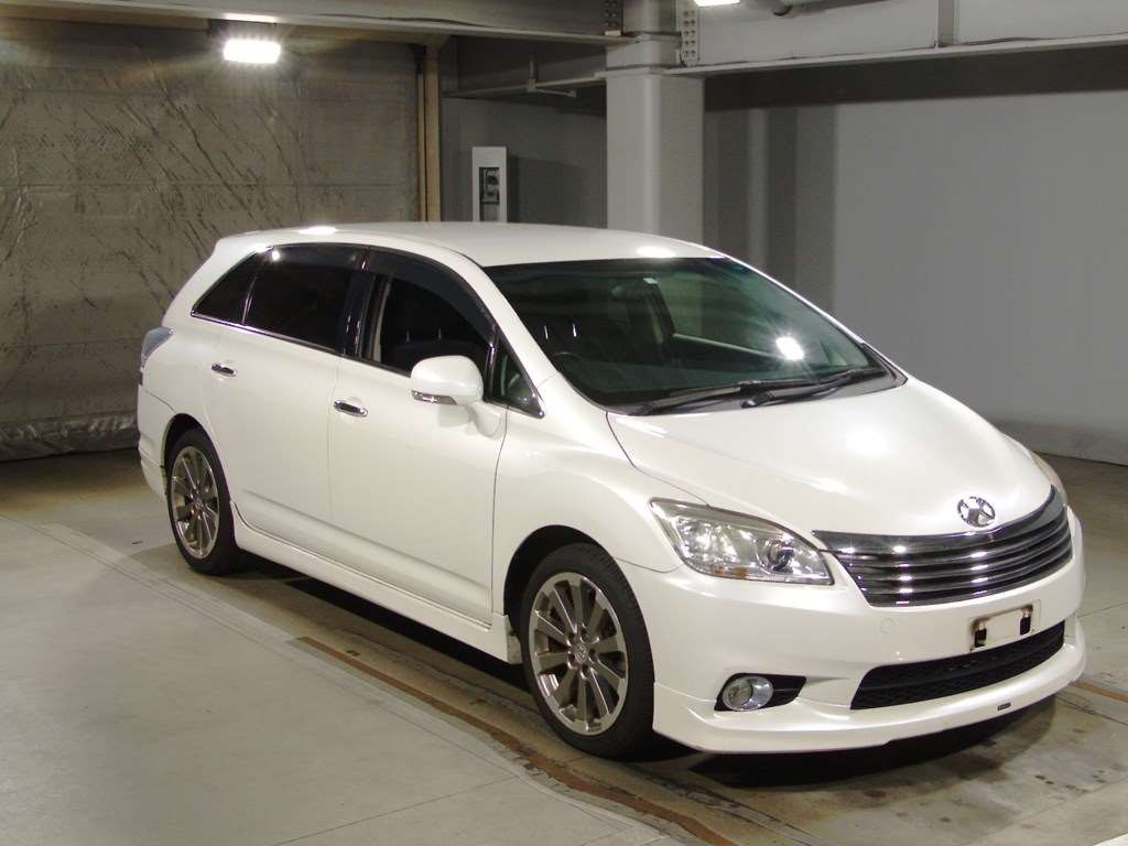 2012 Toyota Mark X Zio ANA10[2]