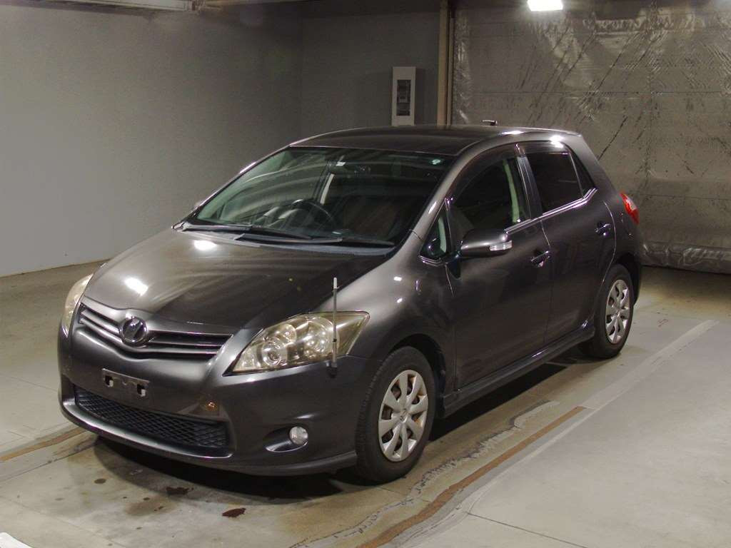 2010 Toyota Auris NZE151H[0]