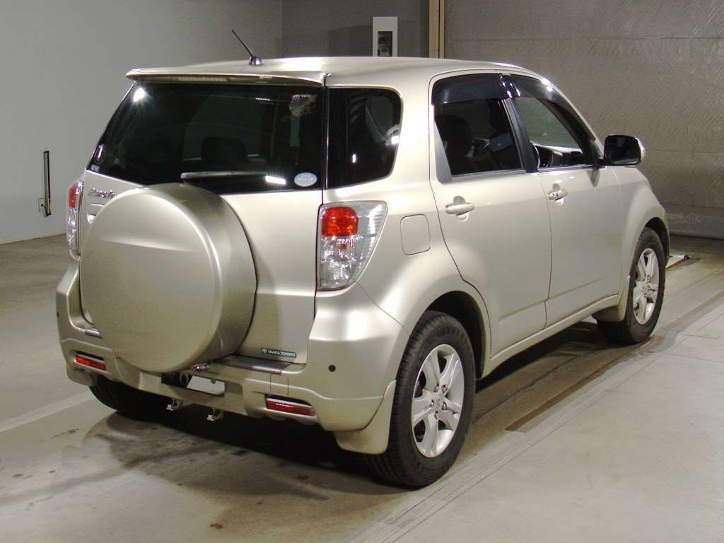 2010 Toyota Rush J200E[1]