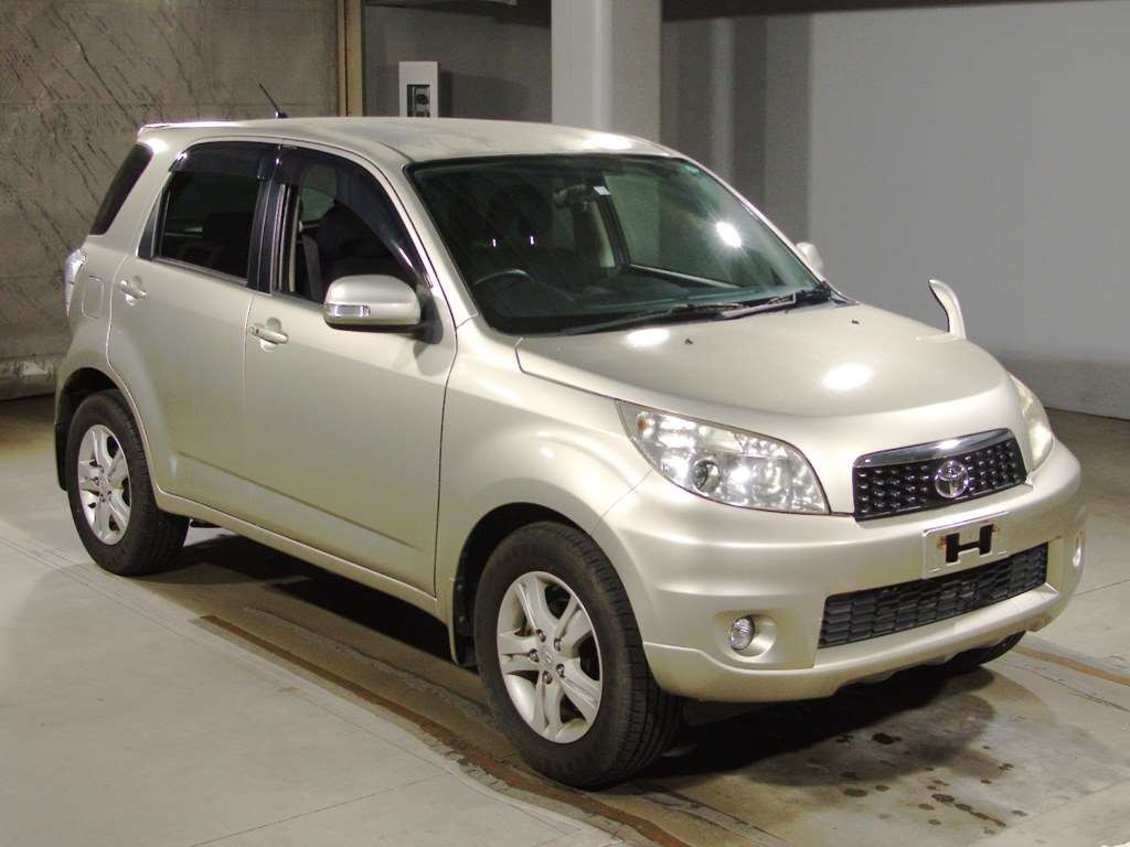 2010 Toyota Rush J200E[2]