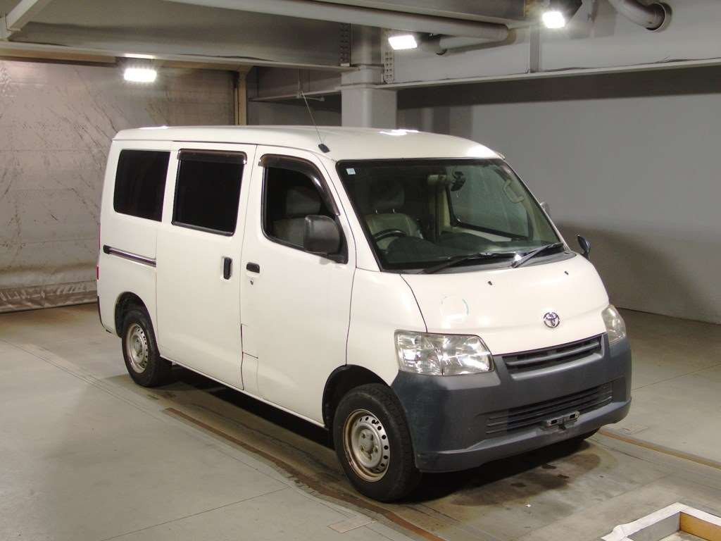 2016 Toyota Townace Van S402M[2]