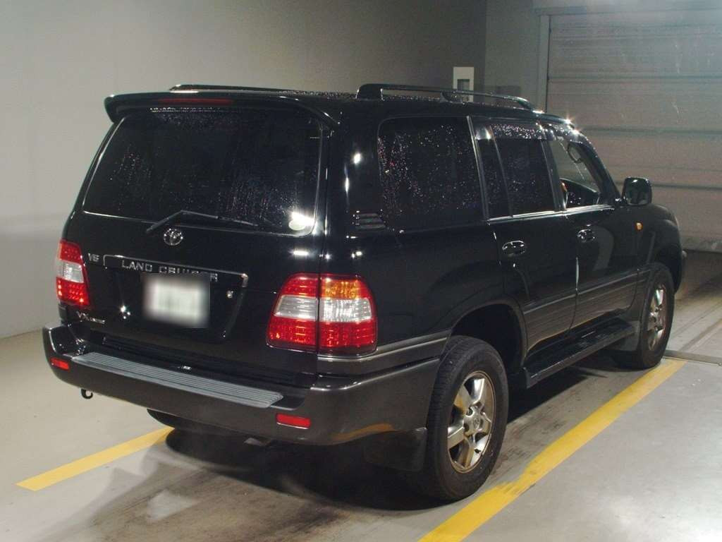 2005 Toyota Land Cruiser 100 UZJ100W[1]