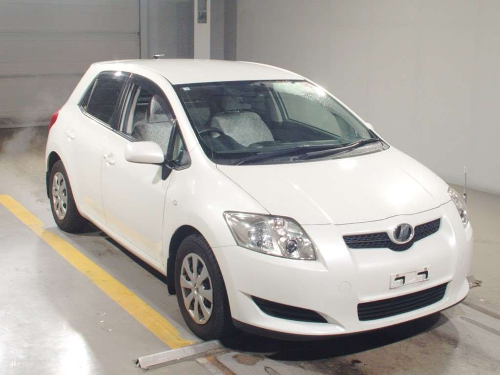 2008 Toyota Auris NZE151H[2]